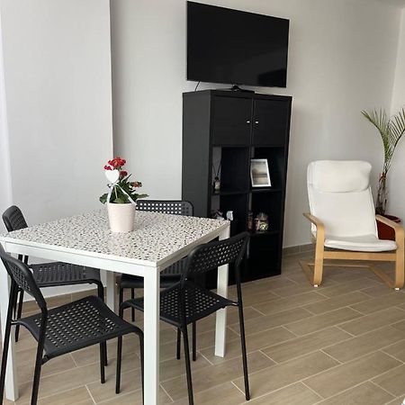 Apartamento Zeini - Garsoniera Constanţa Exterior foto